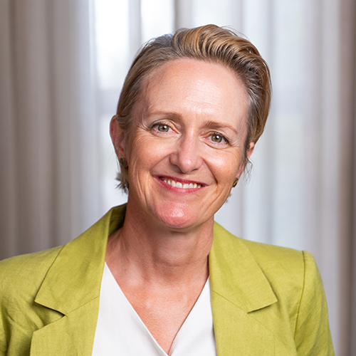 Bookouture sign new contracts with psychological thriller authors Lynes and Walker